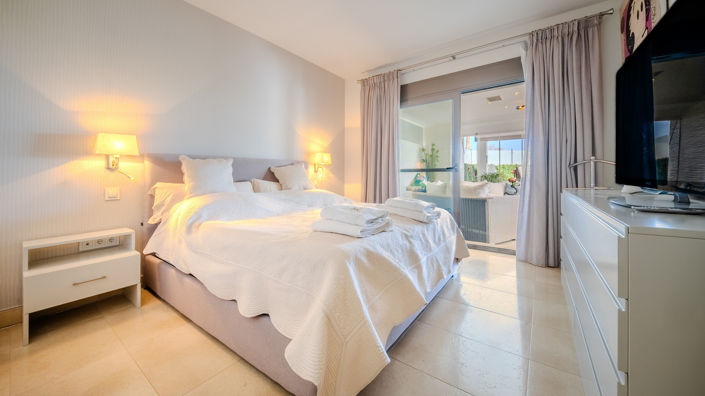 Image No.24-2 Bed Property for sale