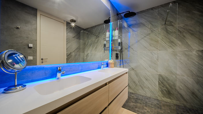 Image No.27-2 Bed Property for sale