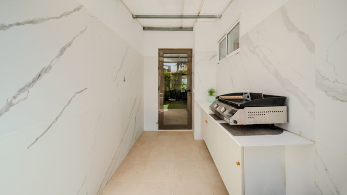 Image No.30-2 Bed Property for sale