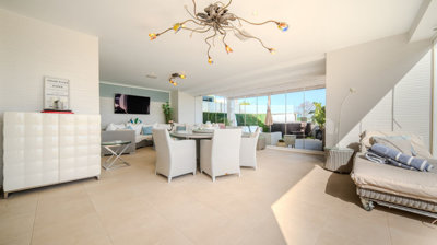 b98le8d7m9k3degpefzhs0lif8u4xzvzhwxtmggyekxx9