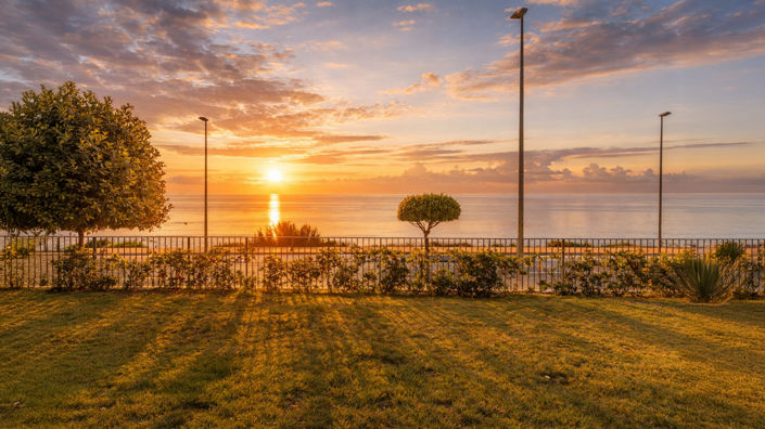 Image No.12-3 Bed Property for sale