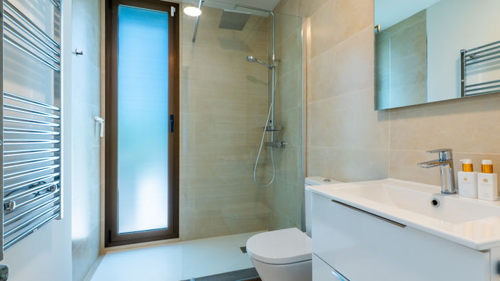 Image No.22-3 Bed Property for sale