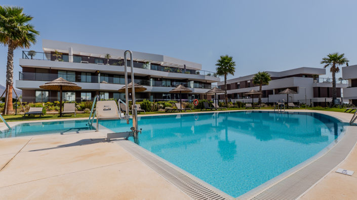 Image No.26-3 Bed Property for sale