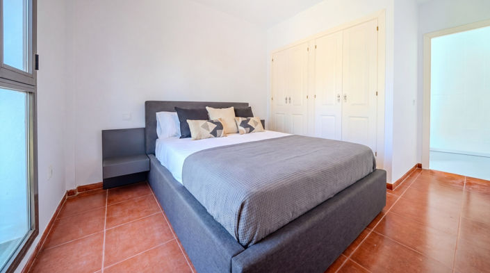 Image No.15-3 Bed Townhouse for sale