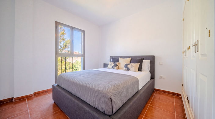 Image No.16-3 Bed Townhouse for sale