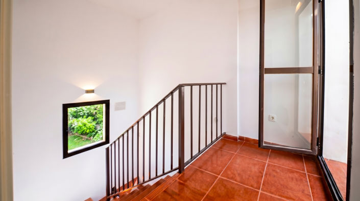 Image No.20-3 Bed Townhouse for sale