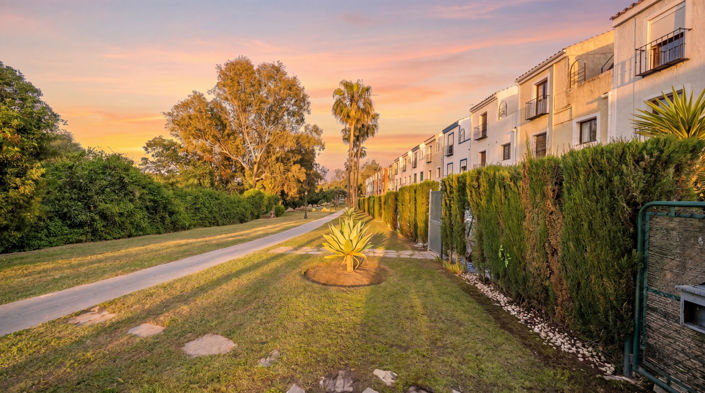 Image No.23-3 Bed Townhouse for sale