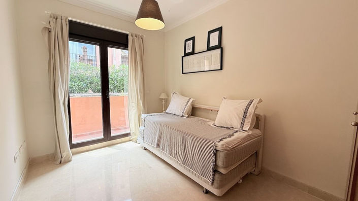 Image No.8-3 Bed Townhouse for sale