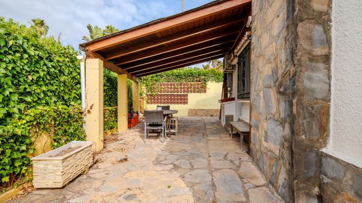 Image No.8-3 Bed House for sale