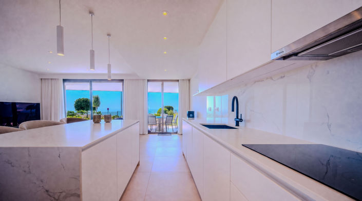 Image No.16-3 Bed Property for sale