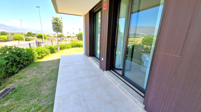 Image No.21-3 Bed Property for sale