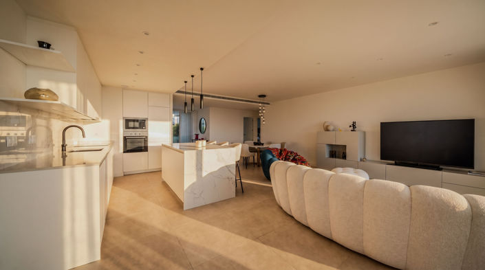 Image No.22-3 Bed Property for sale