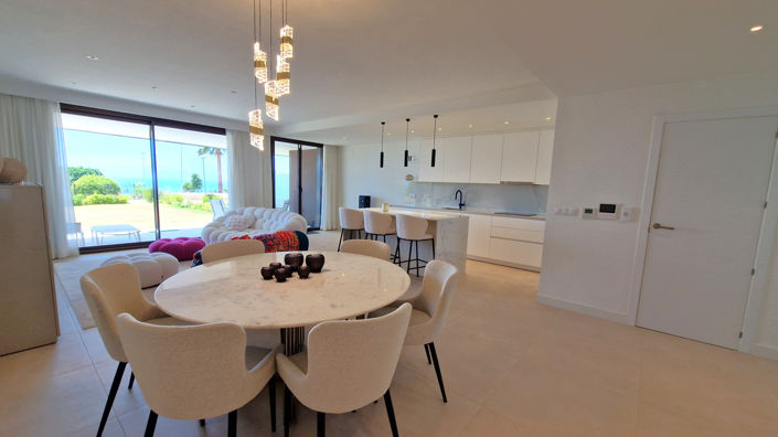 Image No.3-3 Bed Property for sale