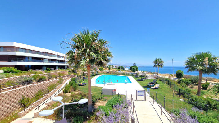 Image No.30-3 Bed Property for sale