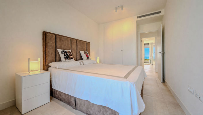 Image No.33-3 Bed Property for sale