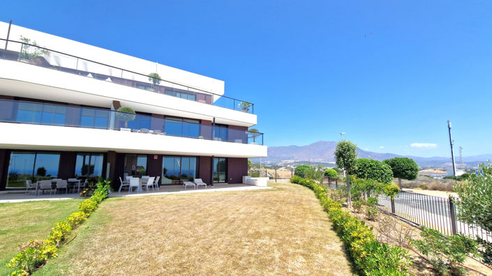 Image No.35-3 Bed Property for sale