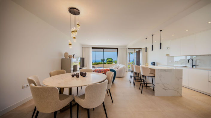 Image No.6-3 Bed Property for sale