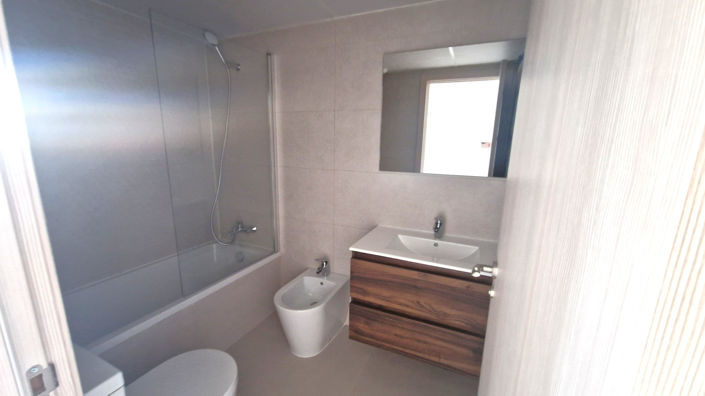 Image No.14-2 Bed Apartment for sale