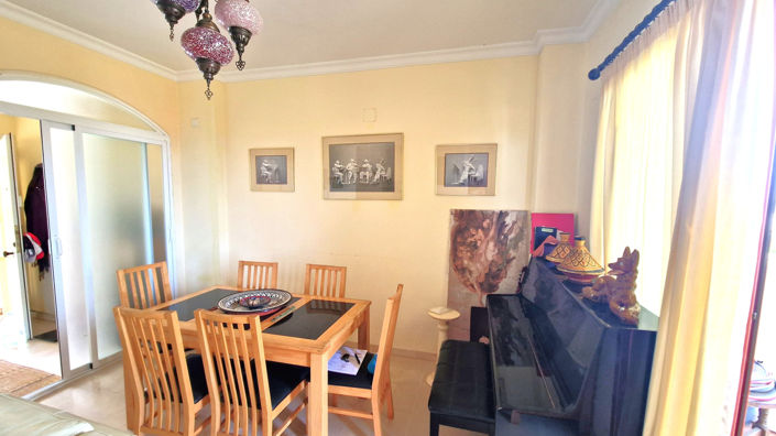Image No.11-3 Bed Townhouse for sale