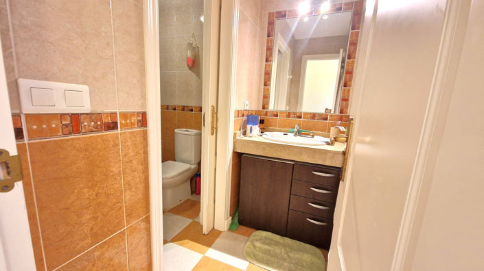 Image No.22-3 Bed Townhouse for sale