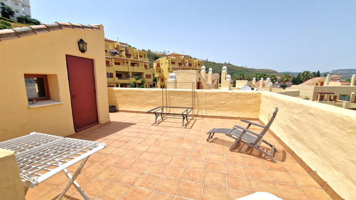 Image No.37-3 Bed Townhouse for sale