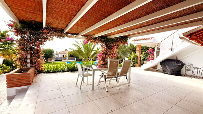 Image No.15-3 Bed House for sale