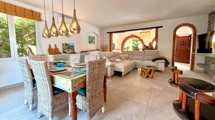 Image No.24-3 Bed House for sale