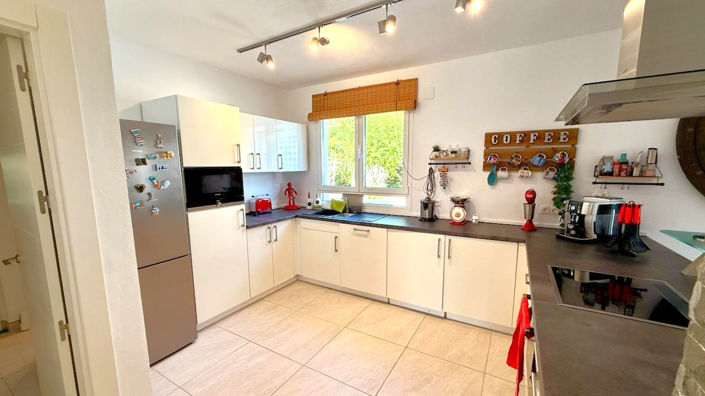 Image No.26-3 Bed House for sale