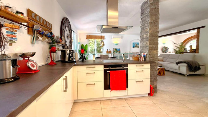 Image No.29-3 Bed House for sale
