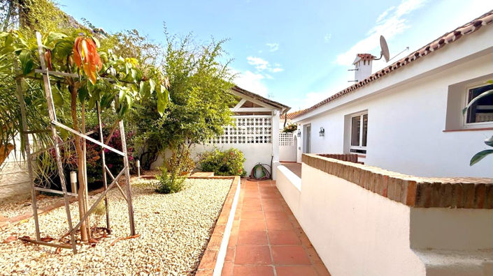 Image No.45-3 Bed House for sale