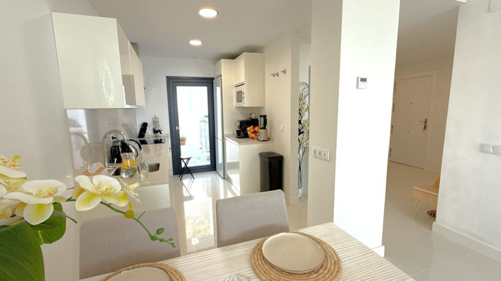Image No.17-2 Bed Property for sale