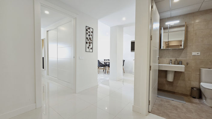 Image No.23-2 Bed Property for sale