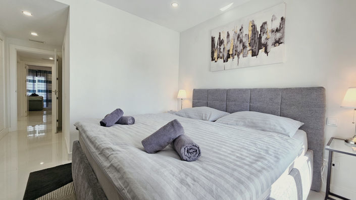 Image No.26-2 Bed Property for sale