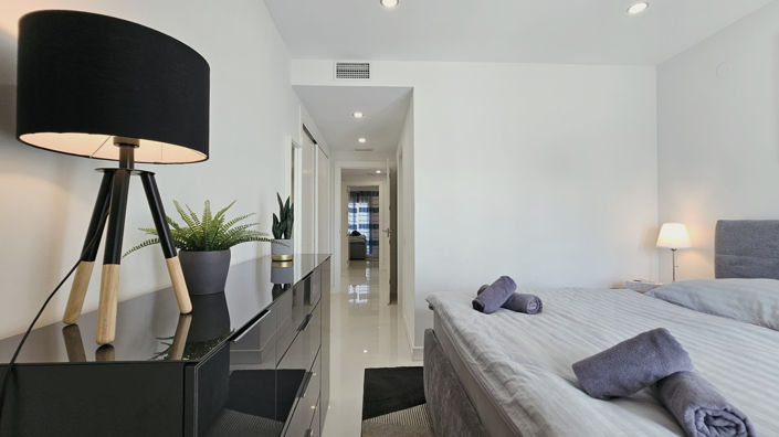 Image No.27-2 Bed Property for sale