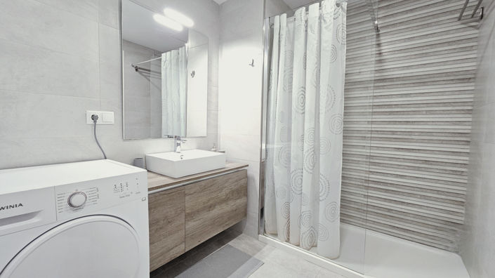 Image No.29-2 Bed Property for sale
