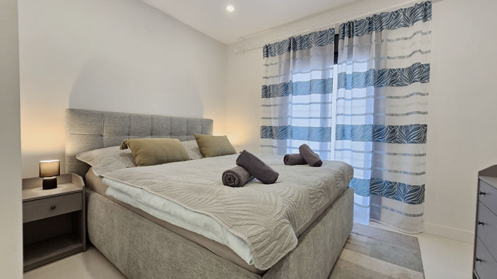 Image No.31-2 Bed Property for sale