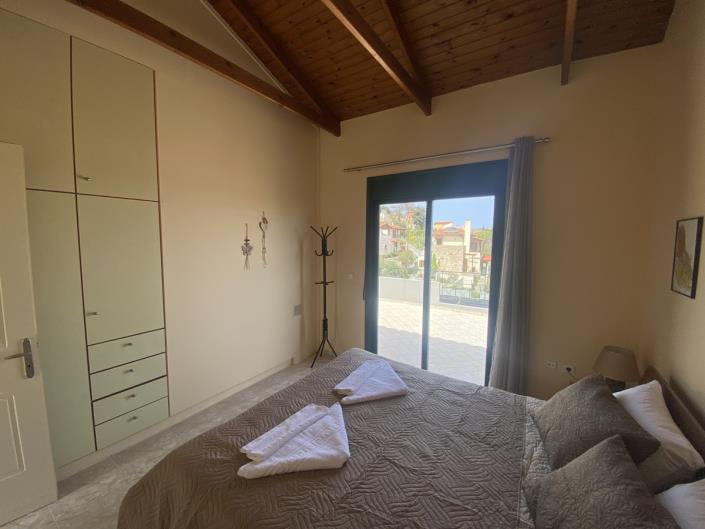 Image No.14-3 Bed Maisonette for sale