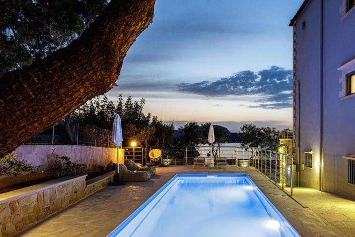 Image No.12-Maison / Villa de 4 chambres à vendre à Almyrida