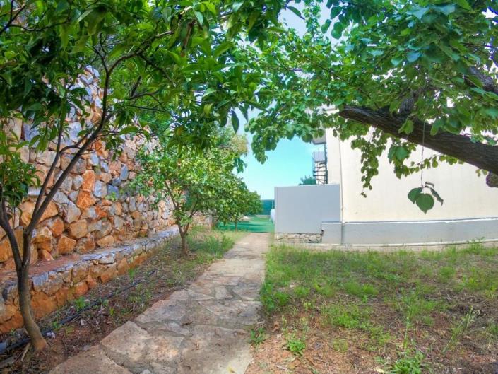 Image No.12-3 Bed House for sale