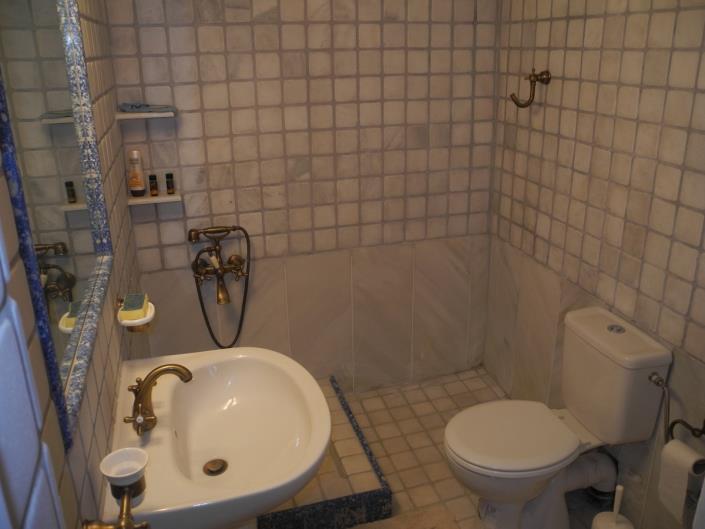 Image No.25-2 Bed House for sale