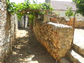 Image No.32-2 Bed House for sale
