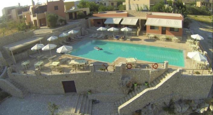 Image No.22-2 Bed Apartment for sale