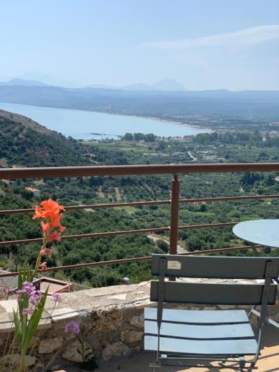 Image No.25-2 Bed Apartment for sale