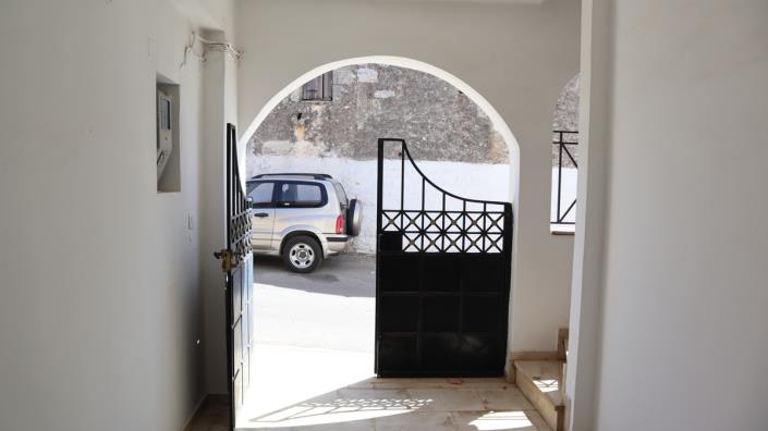 Image No.7-3 Bed House for sale