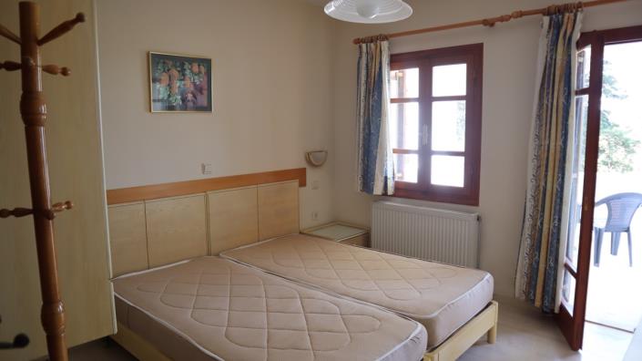 Image No.20-3 Bed House for sale