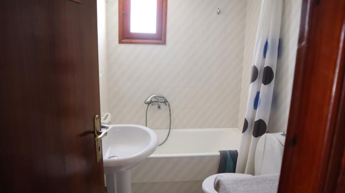 Image No.36-3 Bed House for sale