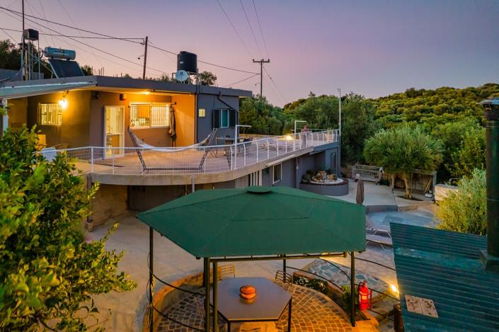 Image No.13-2 Bed House for sale