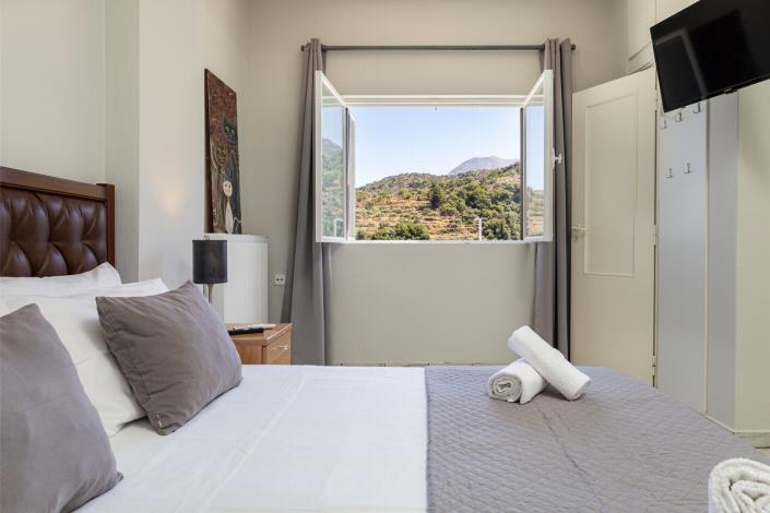 Image No.21-2 Bed House for sale