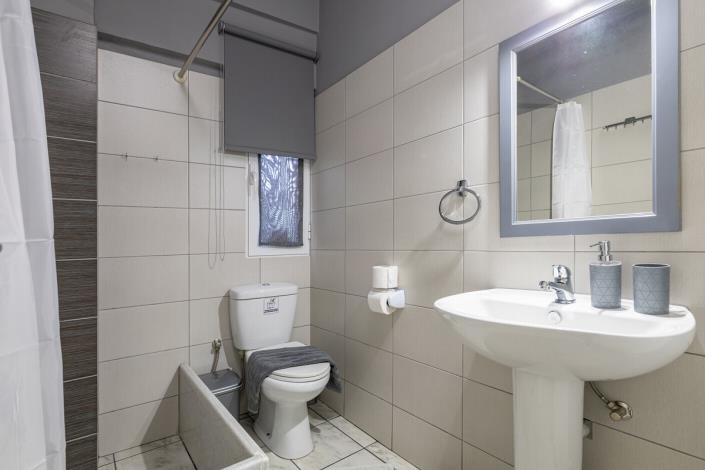 Image No.27-2 Bed House for sale