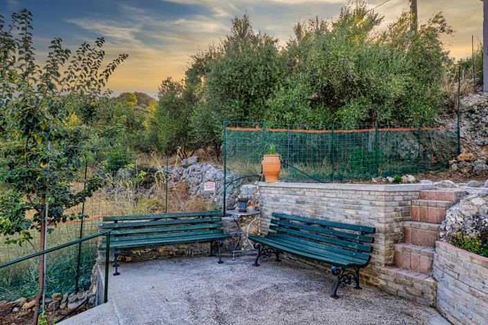 Image No.44-2 Bed House for sale